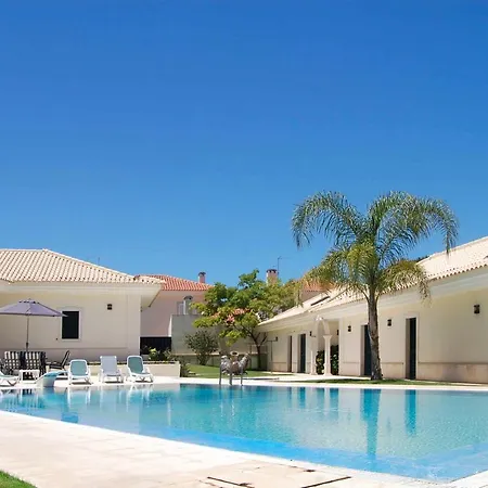 Sleeps 10 Pool Air Con Vila *